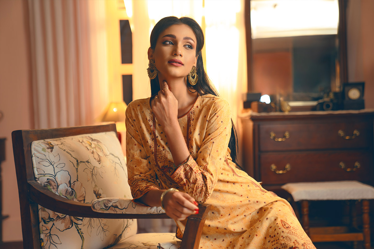 সহজ-স্বস্তিপূর্ণ স্টাইলিশ লুক