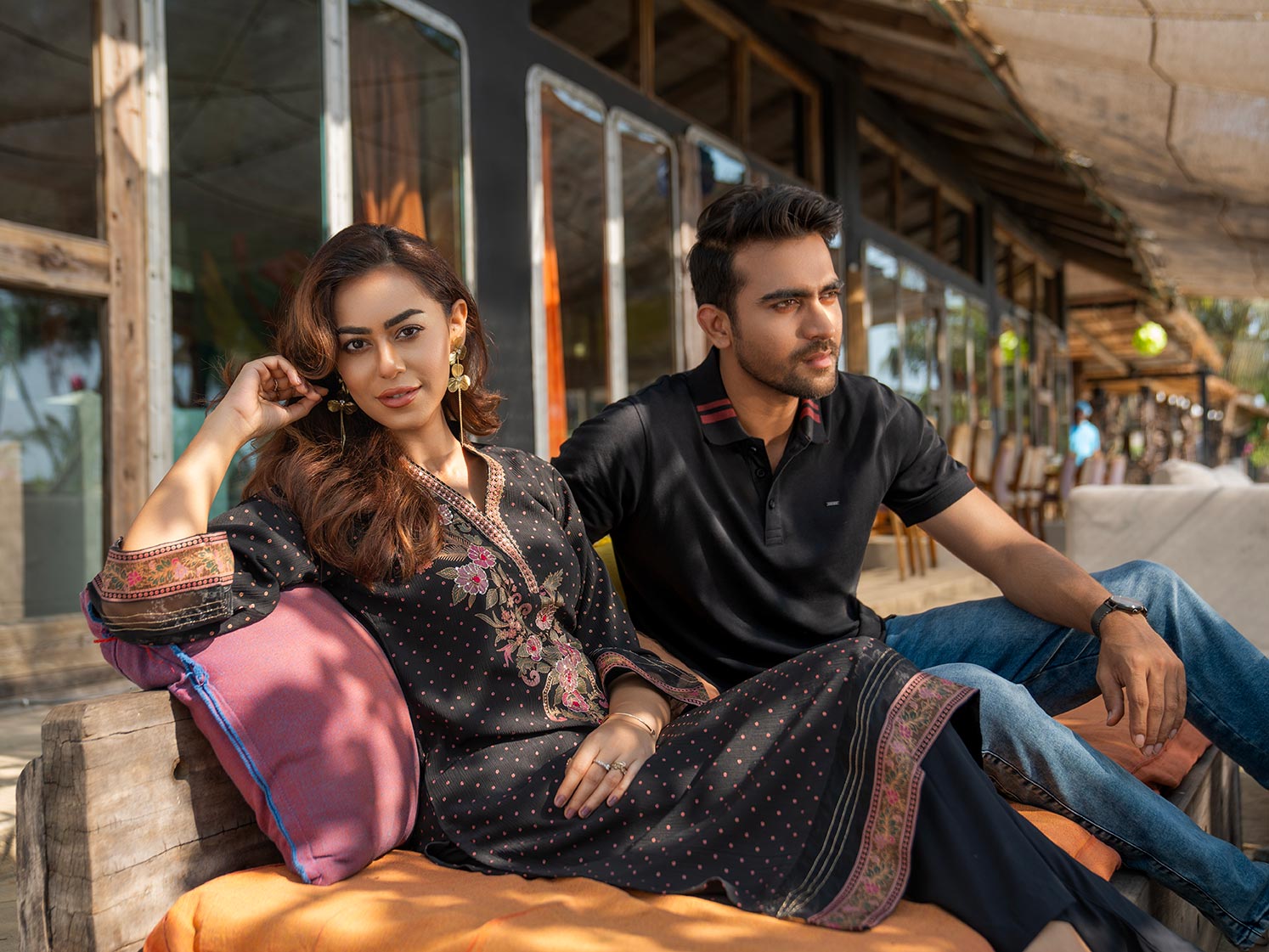 কালো – শক্তি, রহস্য ও পরিপক্বতার রঙ