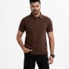 Mens short sleeves polo in bubble knit fabric. Classic collar and button fastening at the front.