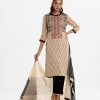 Women's printed straight salwar kameez in joom fabric. Round neck, three-quarter sleeved. Embroidery and karchupi at the front. Paired with a joom pant pajama and a half-silk dupatta.
