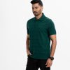 Men's printed short-sleeved polo in cotton pique fabric. Classic collar with straight hem.