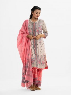 Women's printed straight salwar kameez in joom fabric. Round neck, three-quarter sleeves and karchupi at the front. Paired with a viscose palazzo pant and a half-silk dupatta.