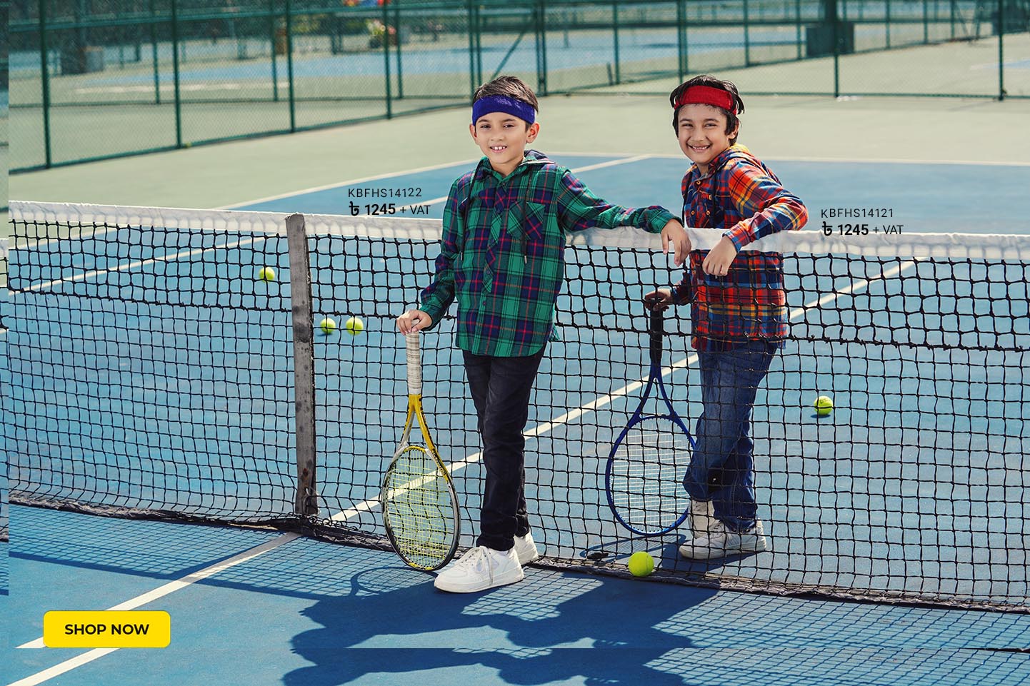 হালকা শীতে শিশুদের বাইরে খেলার সময় পোশাক