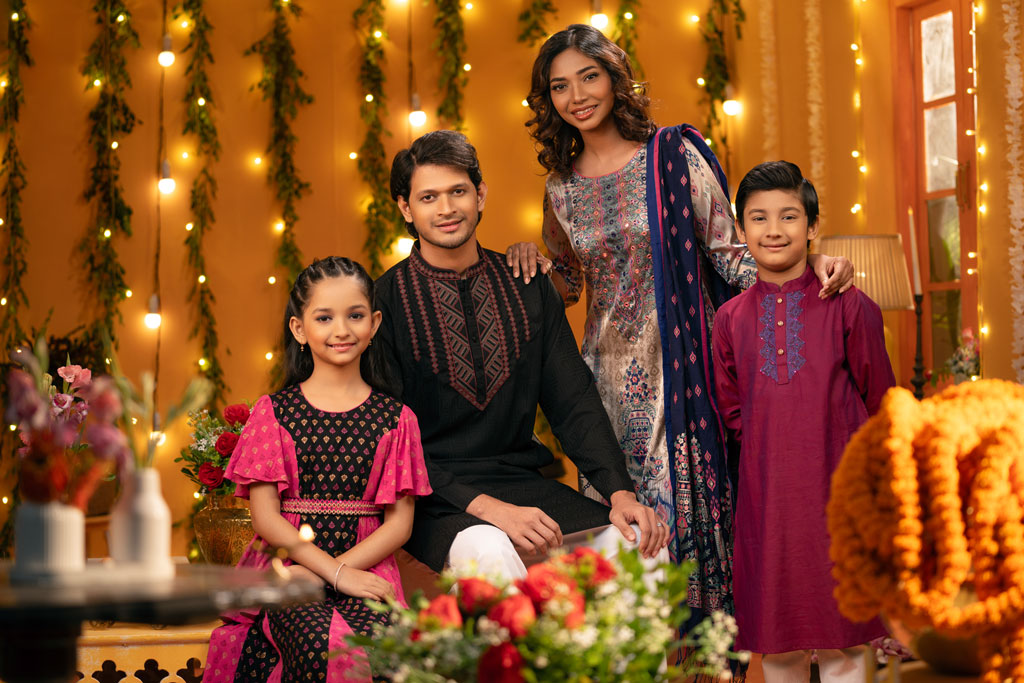 ওয়েডিং গেস্ট লুক