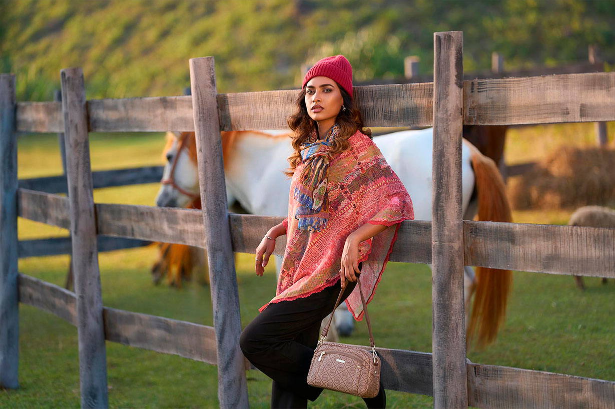 পঞ্চো- প্রাচীন আন্দিজ থেকে আধুনিক ফ্যাশন অনুষঙ্গ