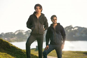 শীতের ফ্যাশনে হুডি ও লং স্লিভসের রাজত্ব