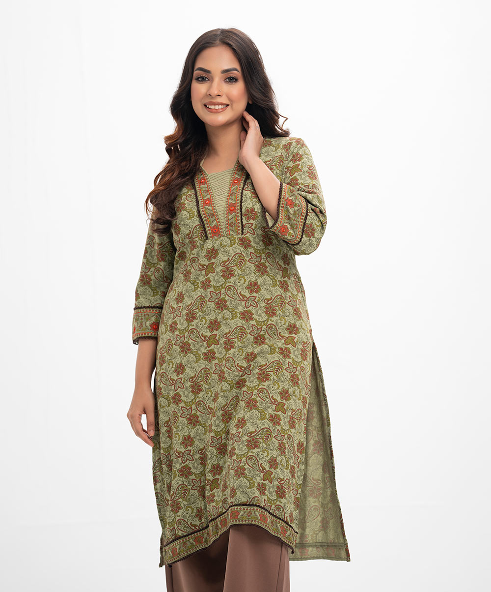 Kaftan collar kameez in viscose-blend fabric.Three-quarter sleeves. Embroidery on collar and cuffs. Green Viscose A-line Kameez