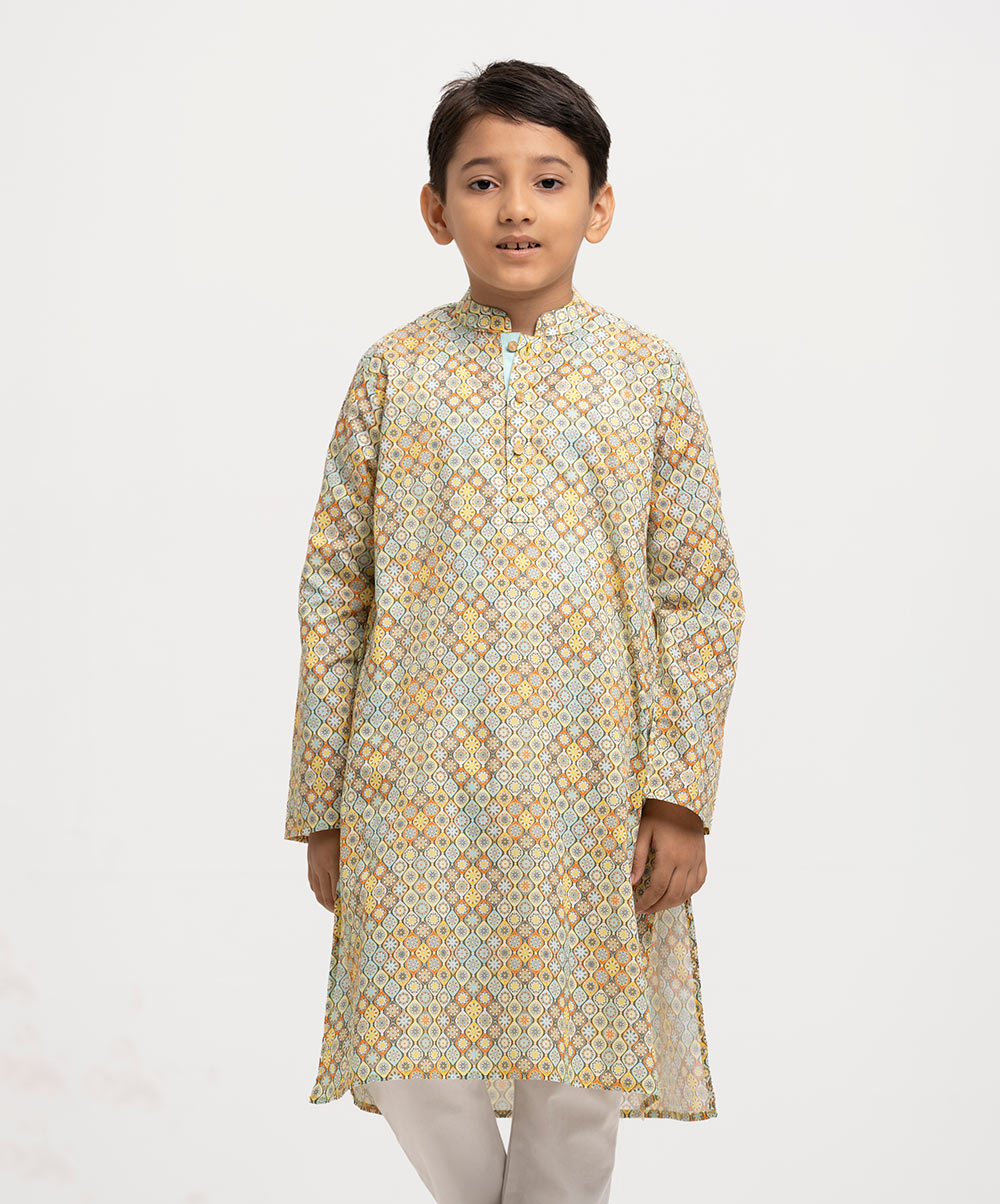 Kid boys' printed panjabi in cotton fabric. Mandarin collar, inseam pockets and long sleeves. Blue Cotton Panjabi