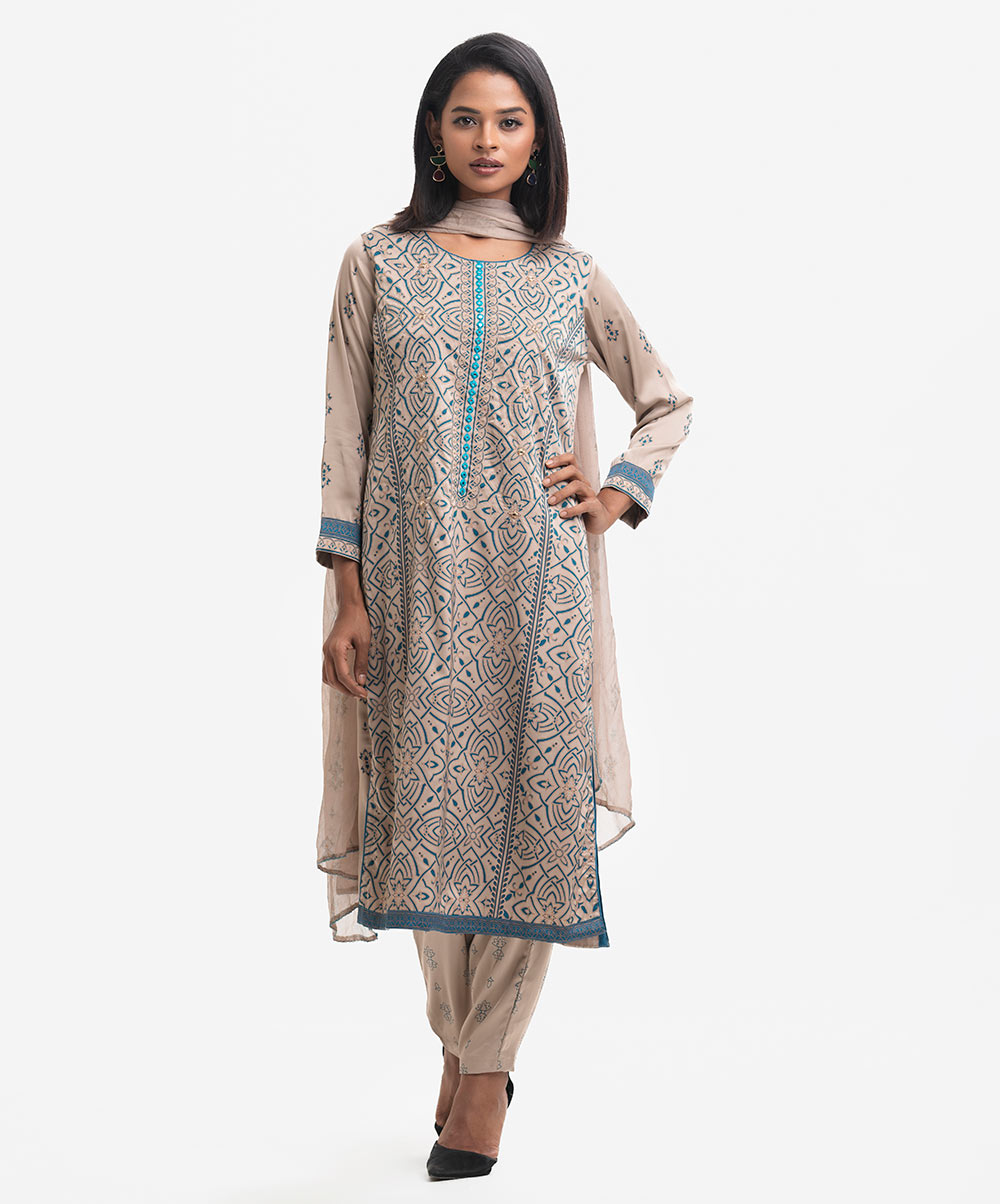Women's printed salwar kameez in georgette fabric. Round neck, full sleeves and embroidery at the front of kameez. Chiffon dupatta with pant style pajama. Beige Georgette Straight Salwar Kameez